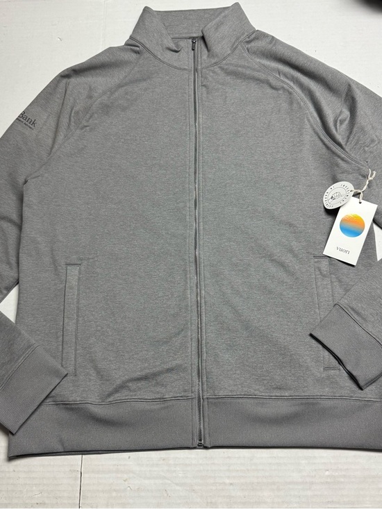 VUORI Coronado Hoodie in Driftwood Heather. SoftBank Investment Advisers Size: L